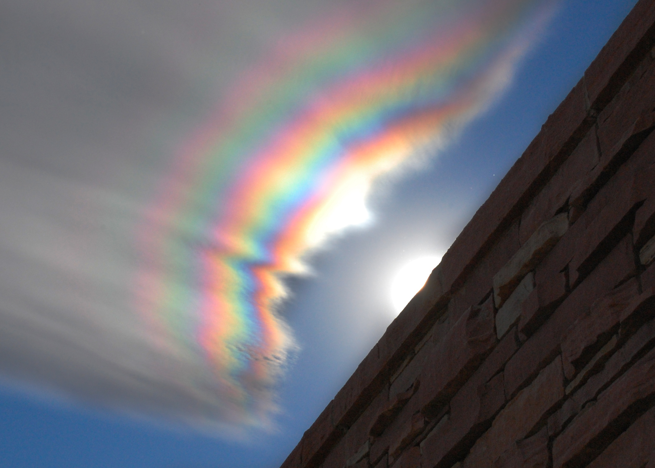 APOD: 2007 November 25 – An Iridescent Cloud Over Colorado