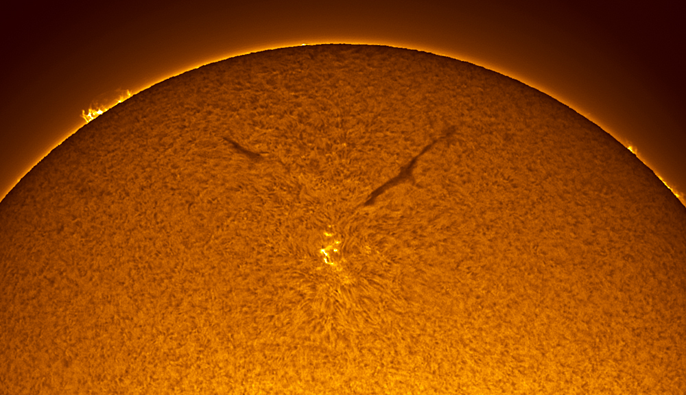 APOD: 2008 February 6 – Sunspot in the Old Solar Cycle