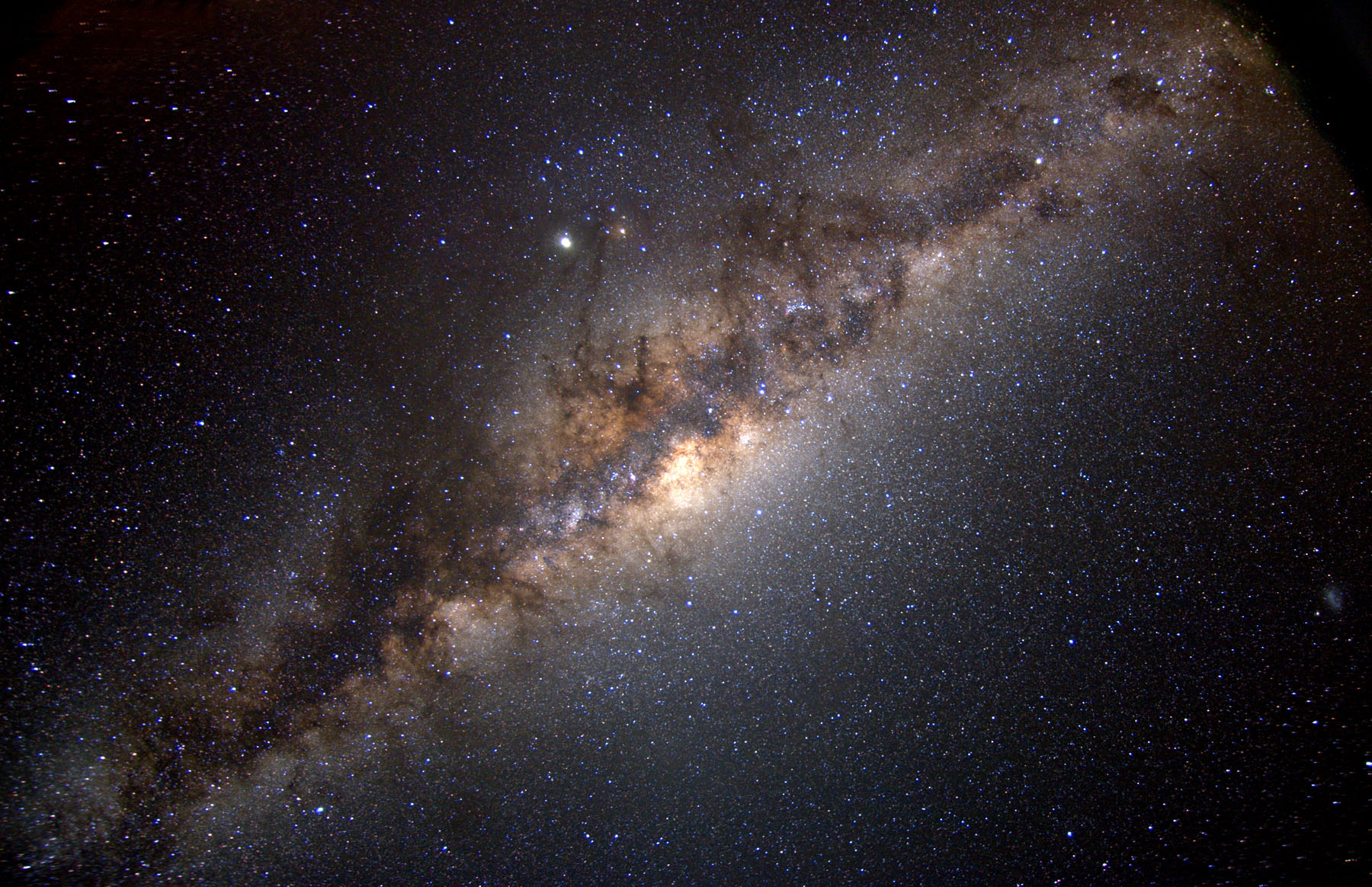 APOD: 2008 January 4 – The Milky Way at 5000 Meters