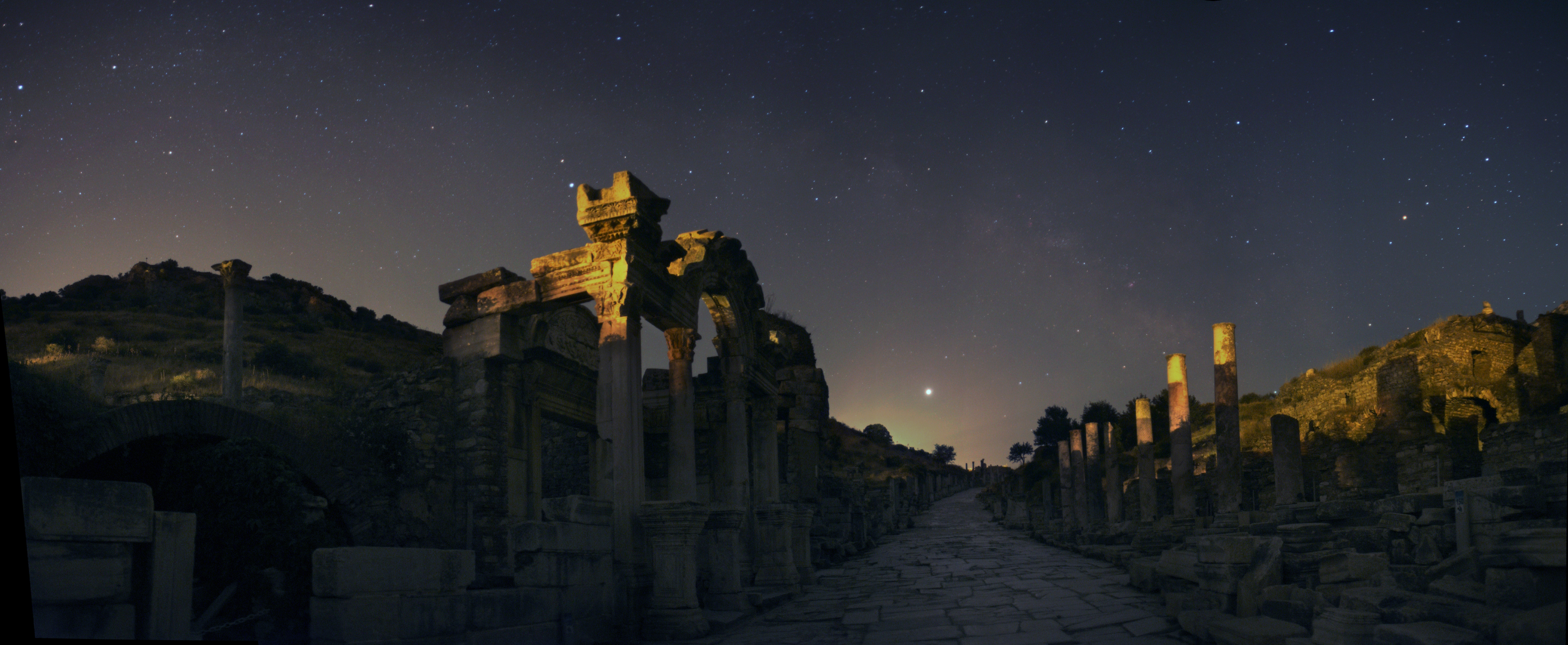 APOD: 2008 July 18 – Jupiter over Ephesus
