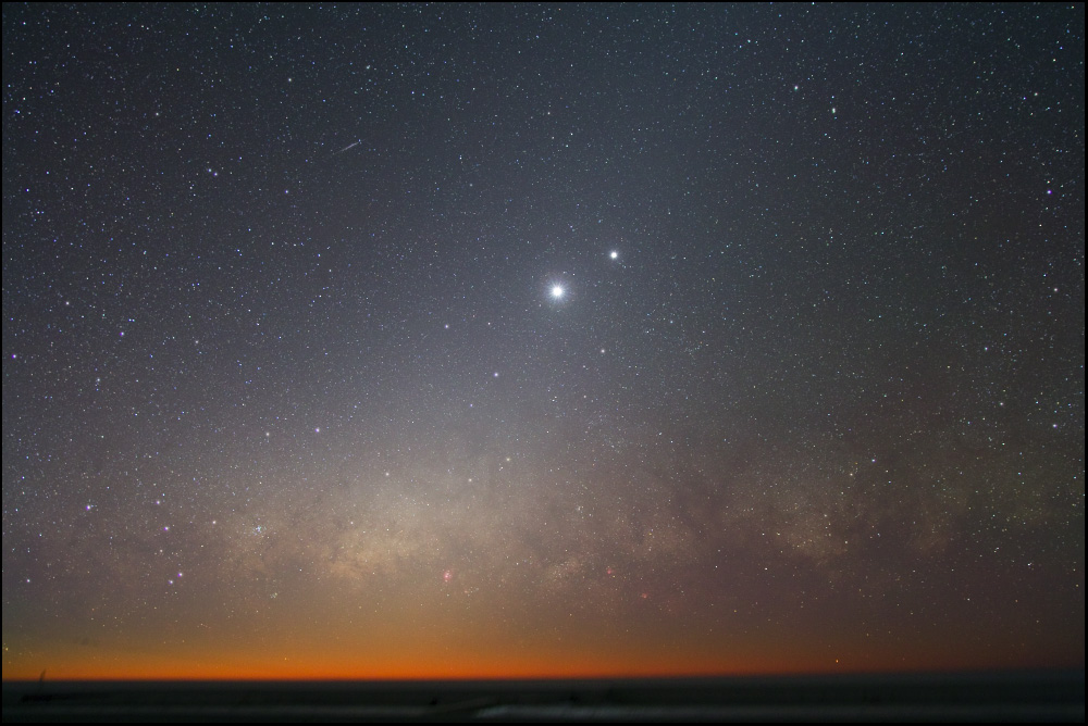 APOD: 2008 November 29 – Chilean Skyscape