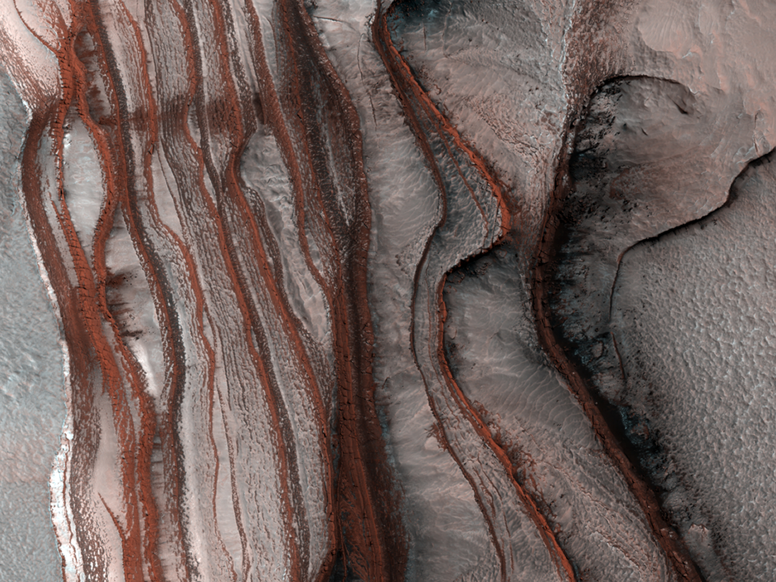 APOD: 2008 October 6 – Layers of Cliffs in Northern Mars