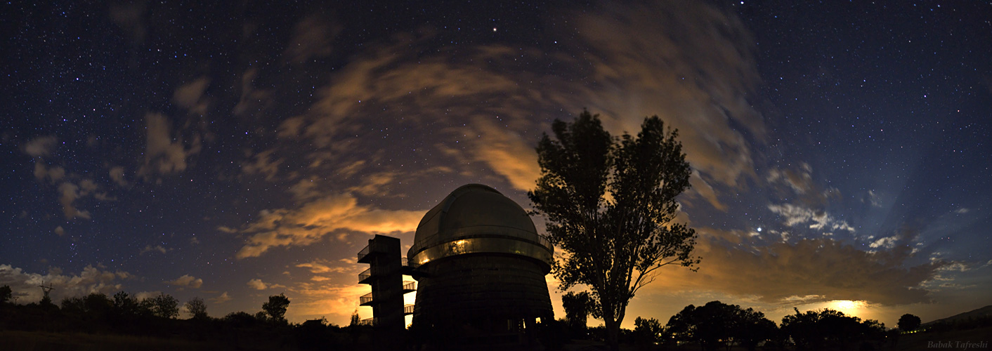 APOD: 2008 September 26 – Moon Rays over Byurakan Observatory