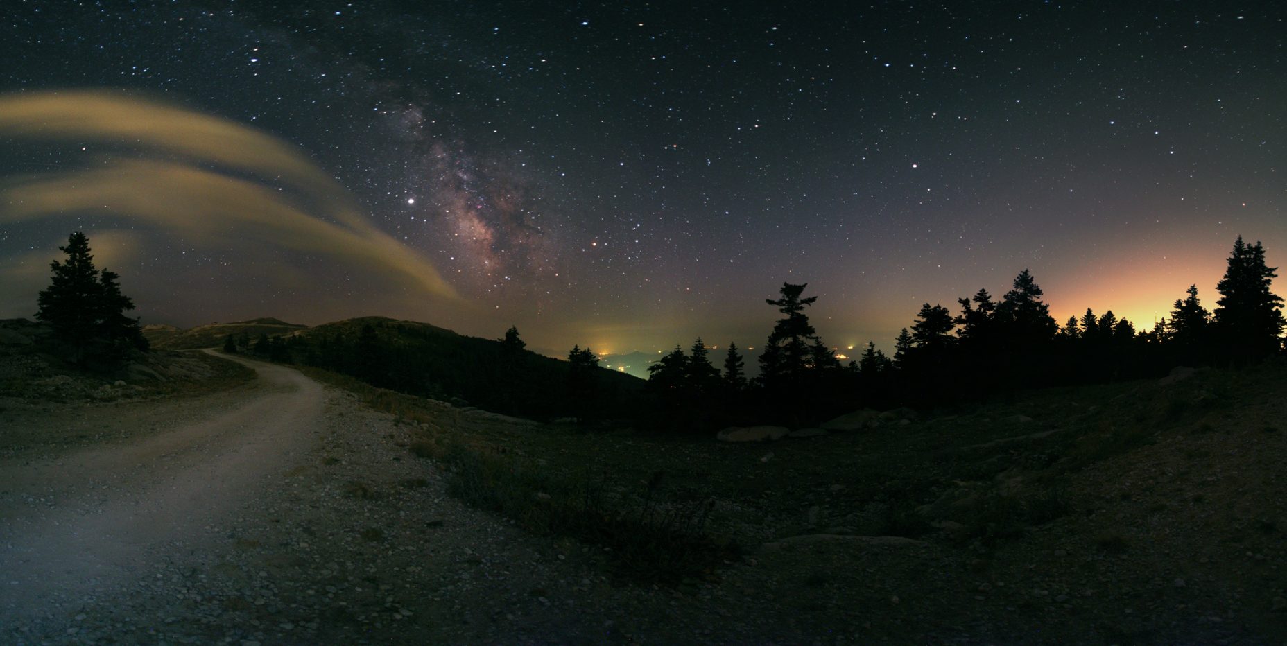 APOD: 2008 September 5 – Milky Way Road Trip