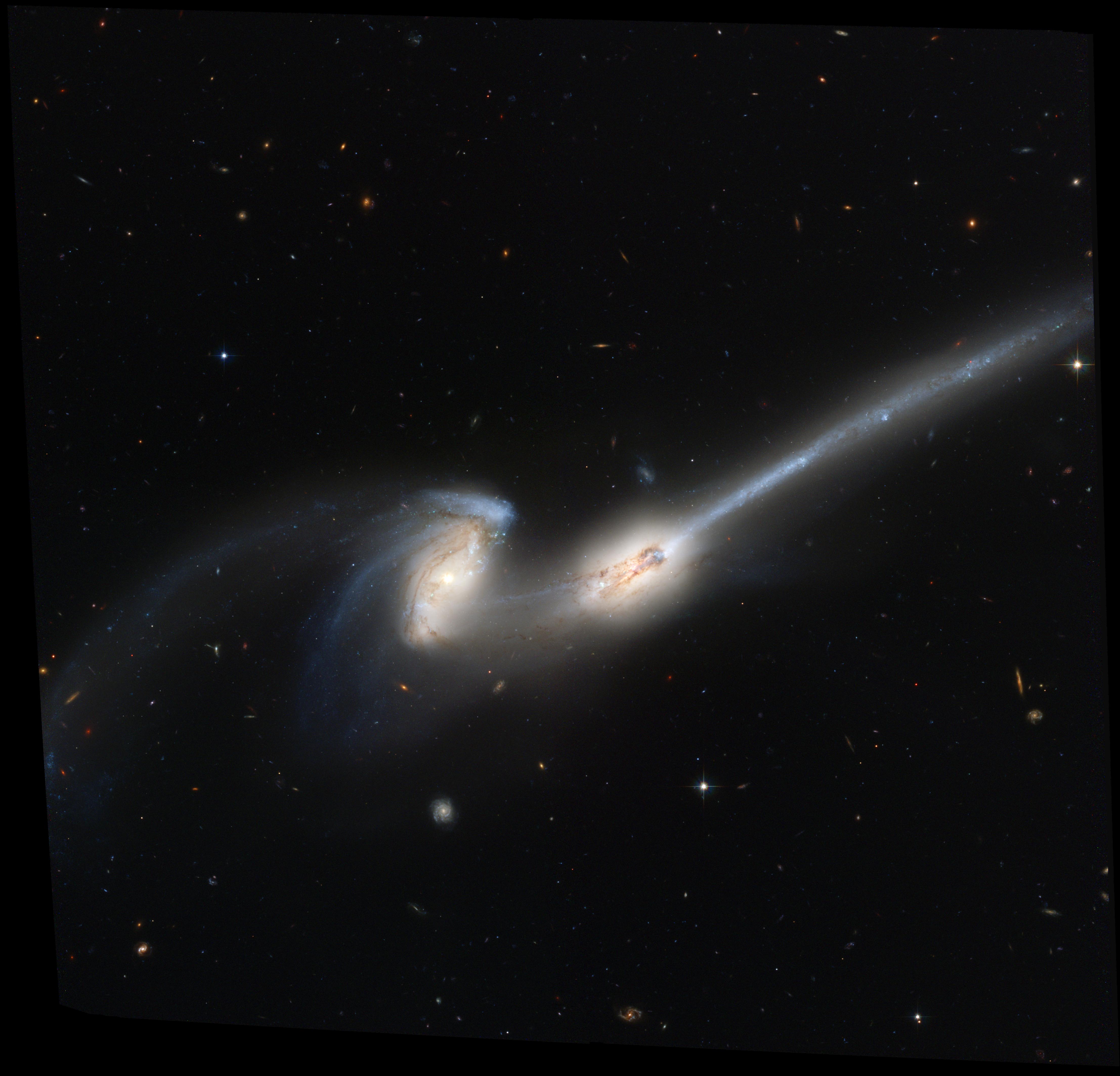 APOD: 2009 April 26 – NGC 4676: When Mice Collide