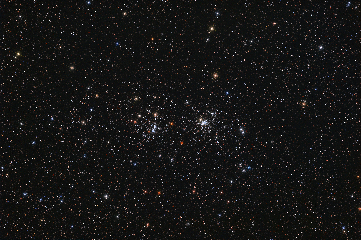 APOD: 2009 December 4 – The Double Cluster