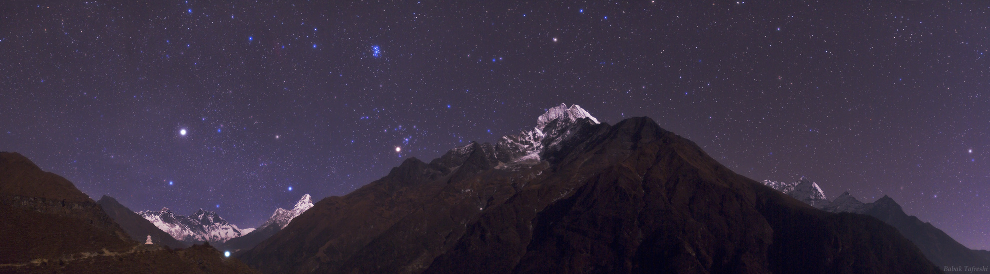 APOD: 2009 December 5 – Himalayan Skyscape
