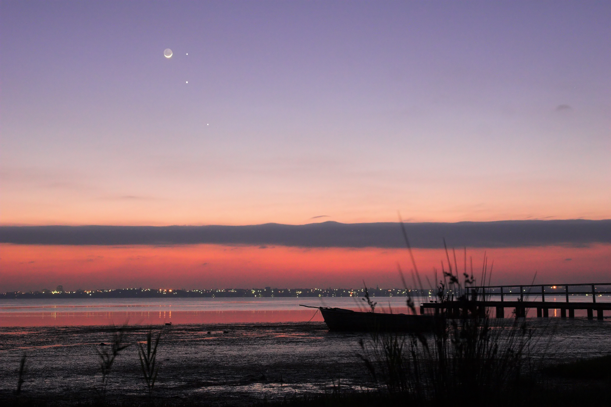 APOD: 2009 February 26 – Moon, Mercury, Jupiter, Mars
