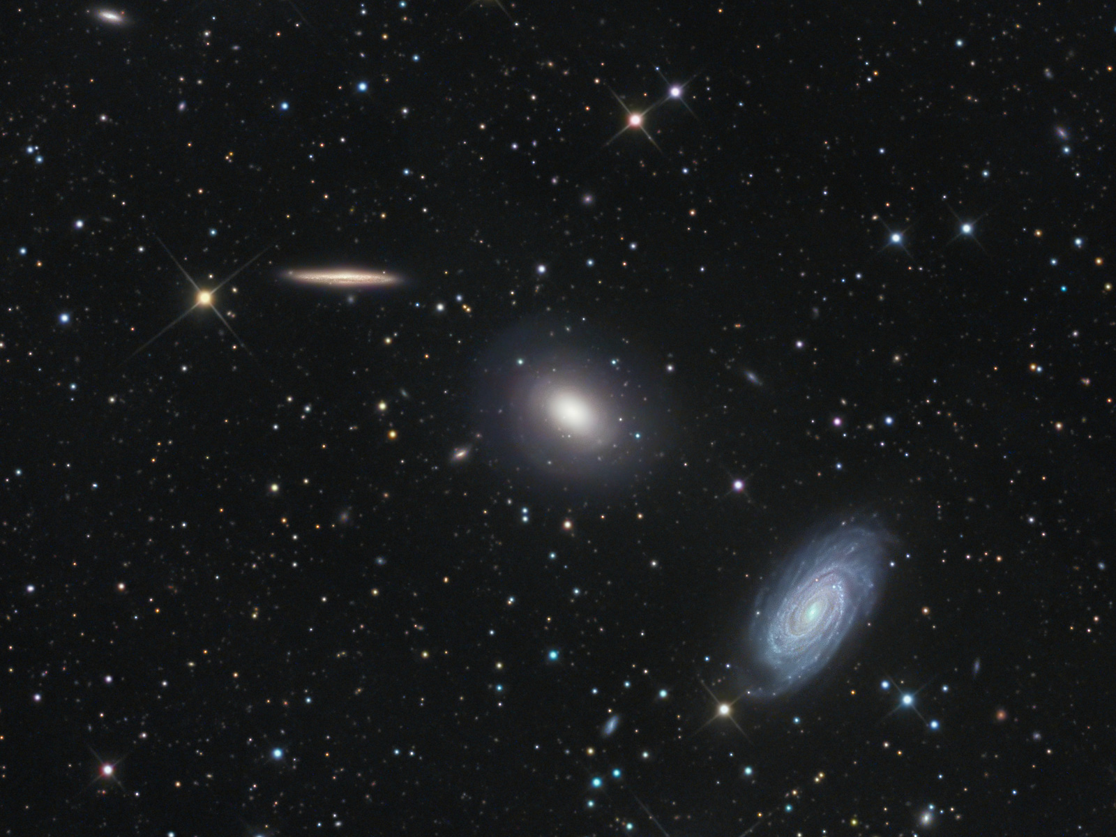 APOD: 2009 July 1 – Three Galaxies in Draco