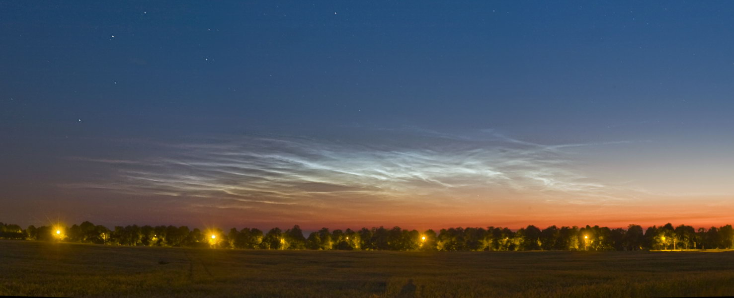 APOD: 2009 June 24 – Noctilucent Clouds Over Germany