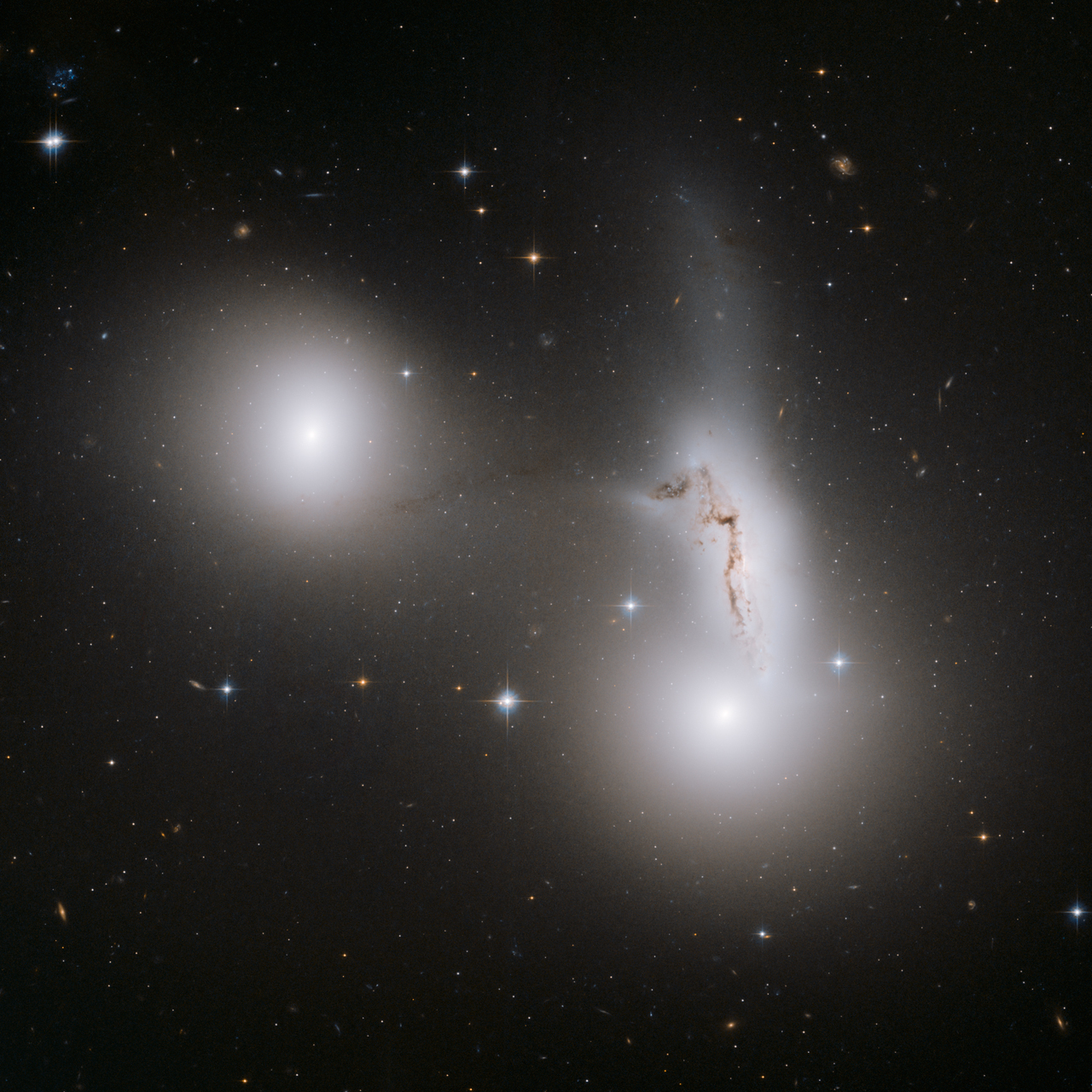 APOD: 2009 March 13 – Hickson Compact Group 90