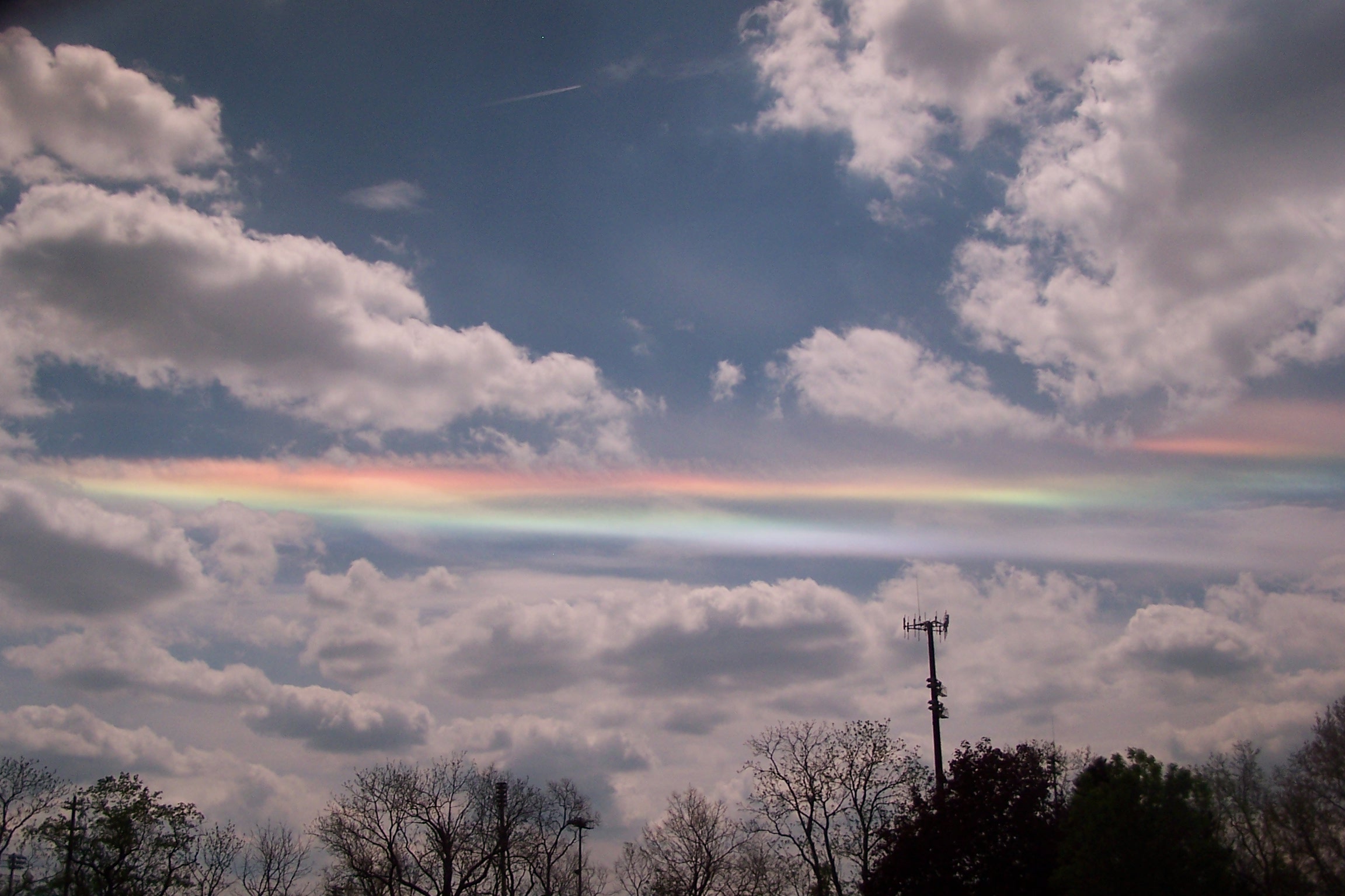 APOD: 2009 May 12 – A Circumhorizontal Arc Over Ohio