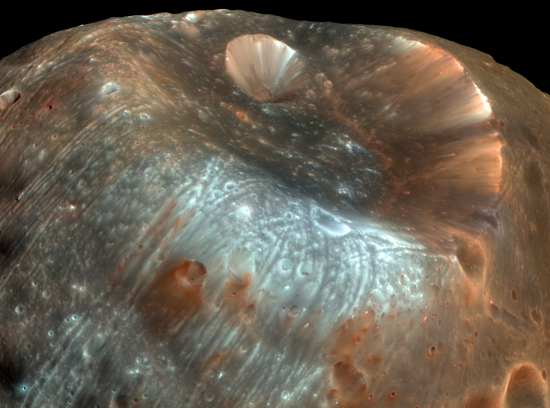 APOD: 2009 November 7 – Stickney Crater