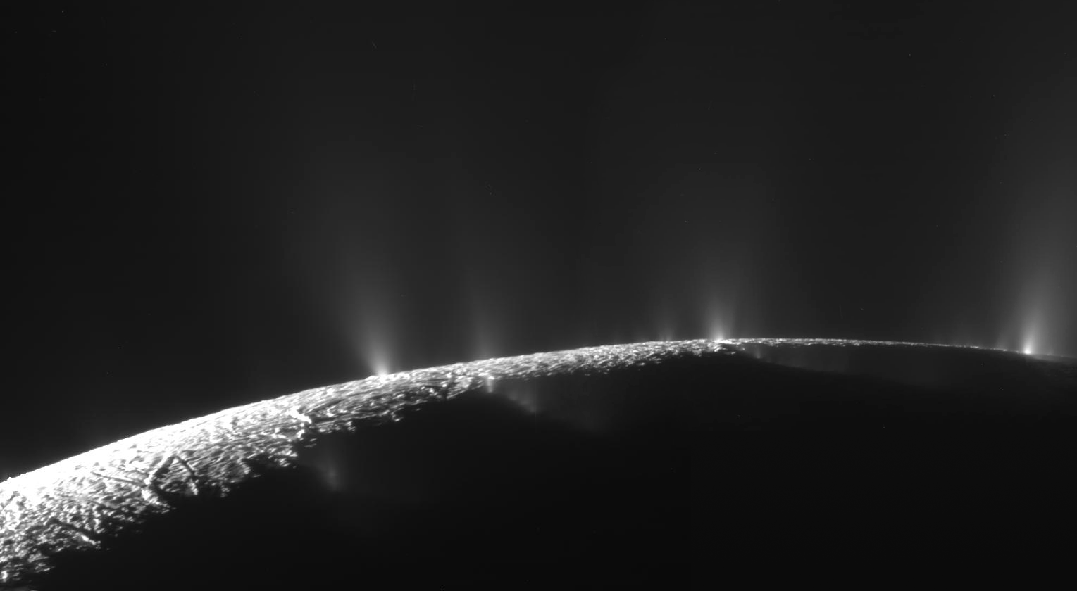 APOD: 2009 November 24 – Cassini Flyby Shows Enceladus Venting
