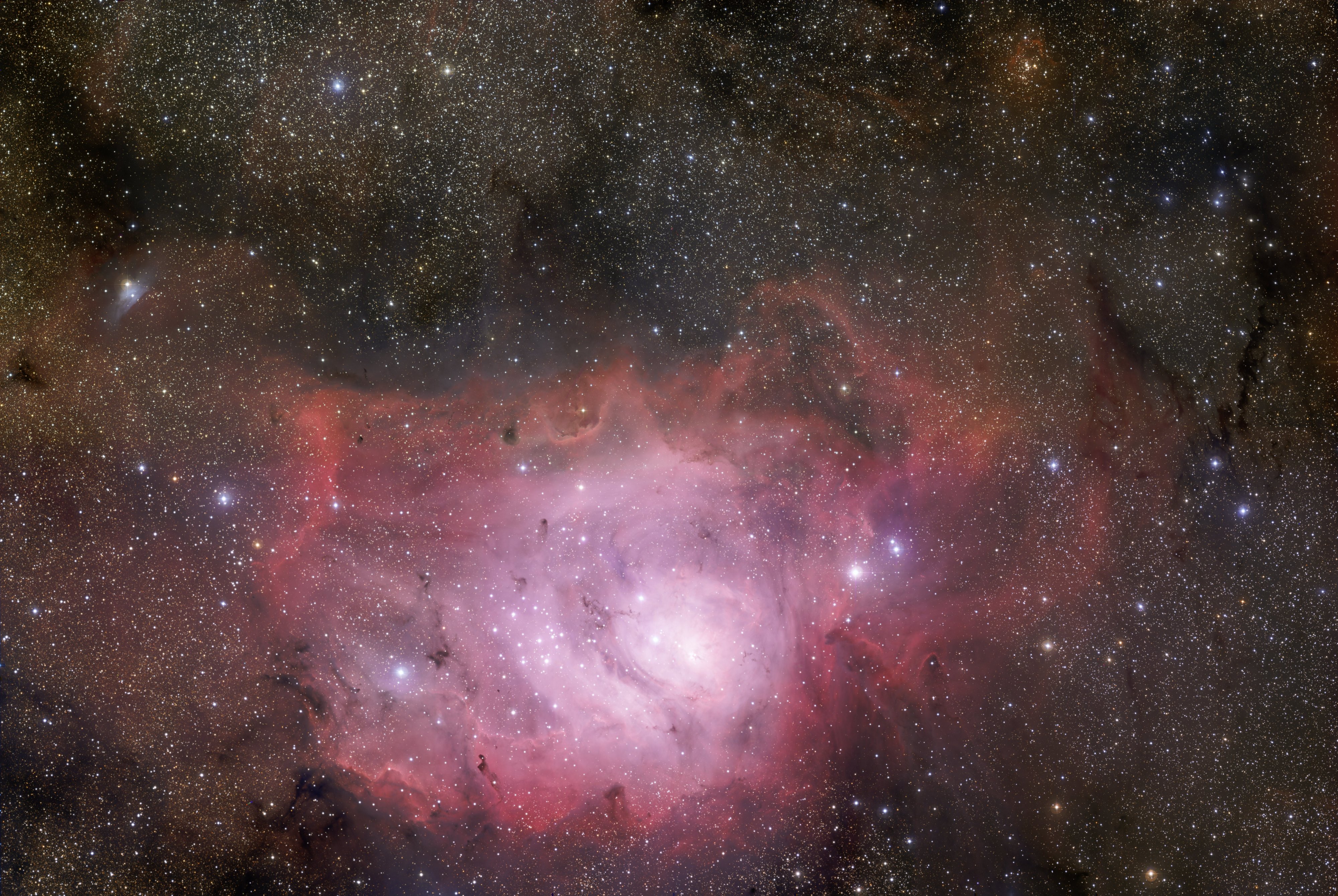APOD: 2009 October 6 – The Lagoon Nebula from GigaGalaxy Zoom