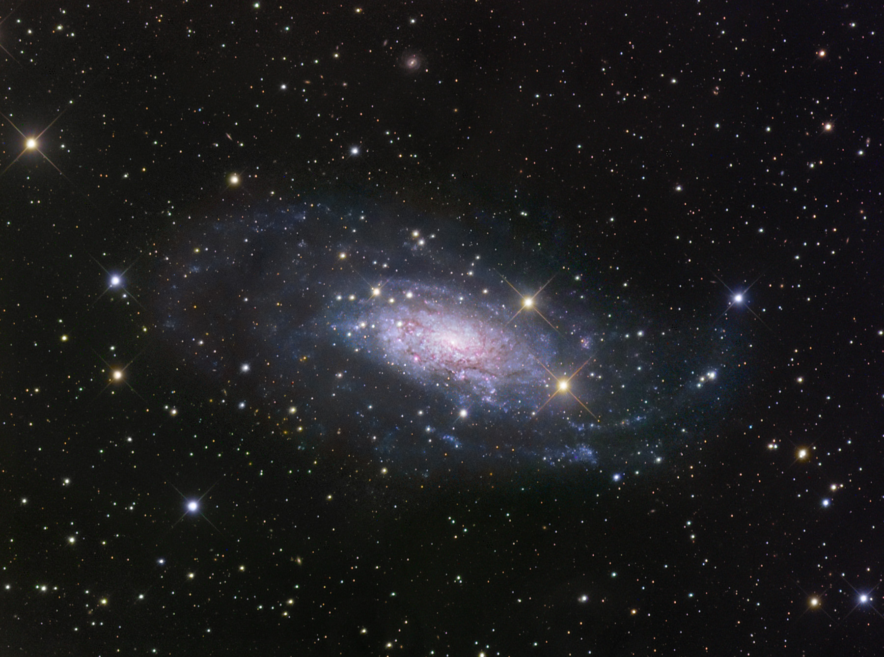 APOD: 2009 September 19 – NGC 3621: Far Beyond the Local Group
