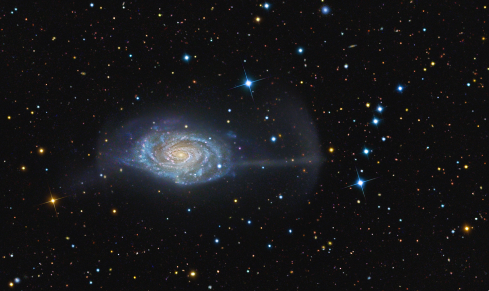 APOD: 2010 April 15 – NGC 4651: The Umbrella Galaxy