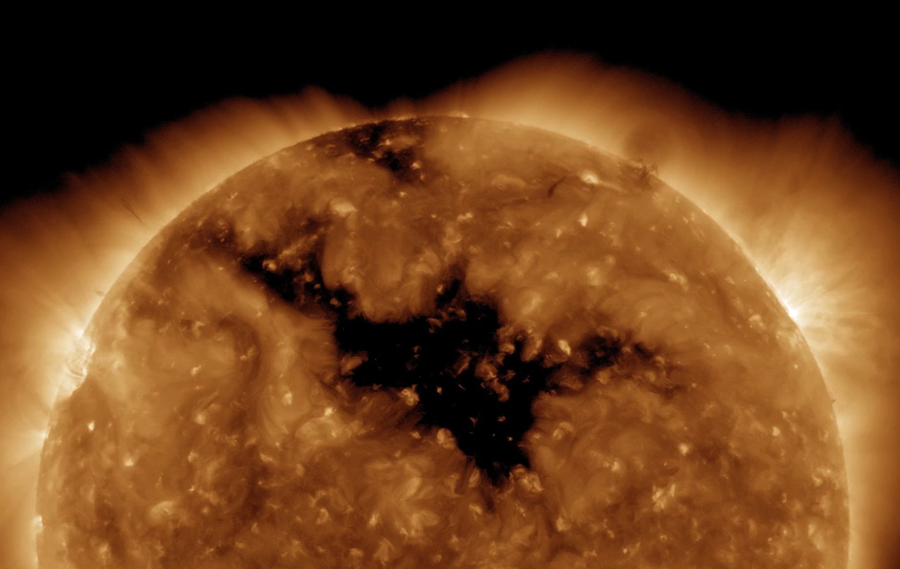 APOD: 2010 August 28 – Hole in the Sun