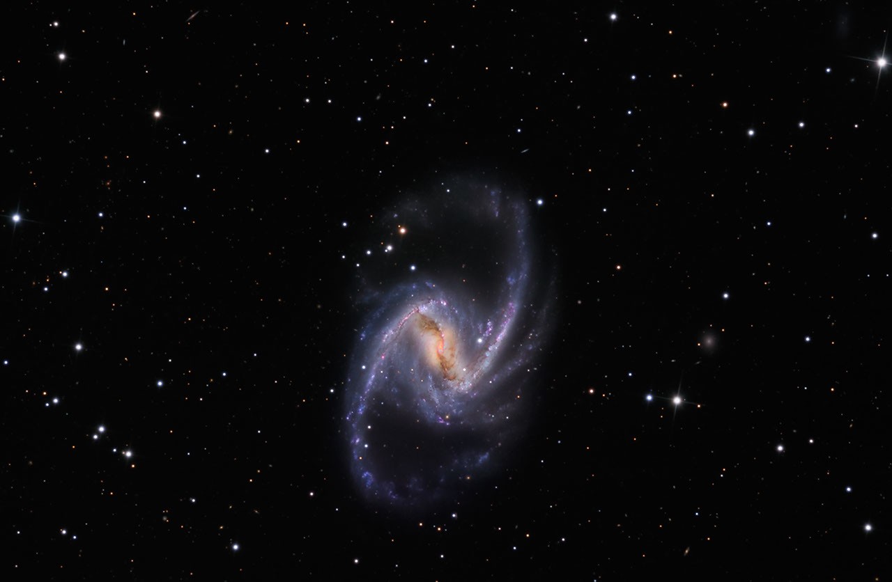 NGC 1365: Majestic Island Universe — APOD for 2010-08-20