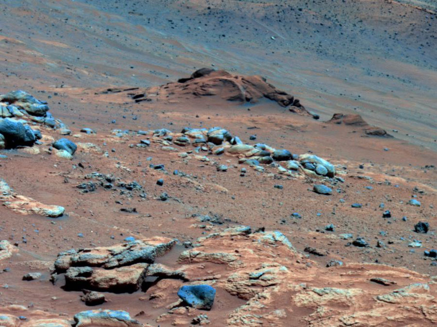 APOD: 2010 August 30 – Comanche Outcrop on Mars Indicates Hospitable Past