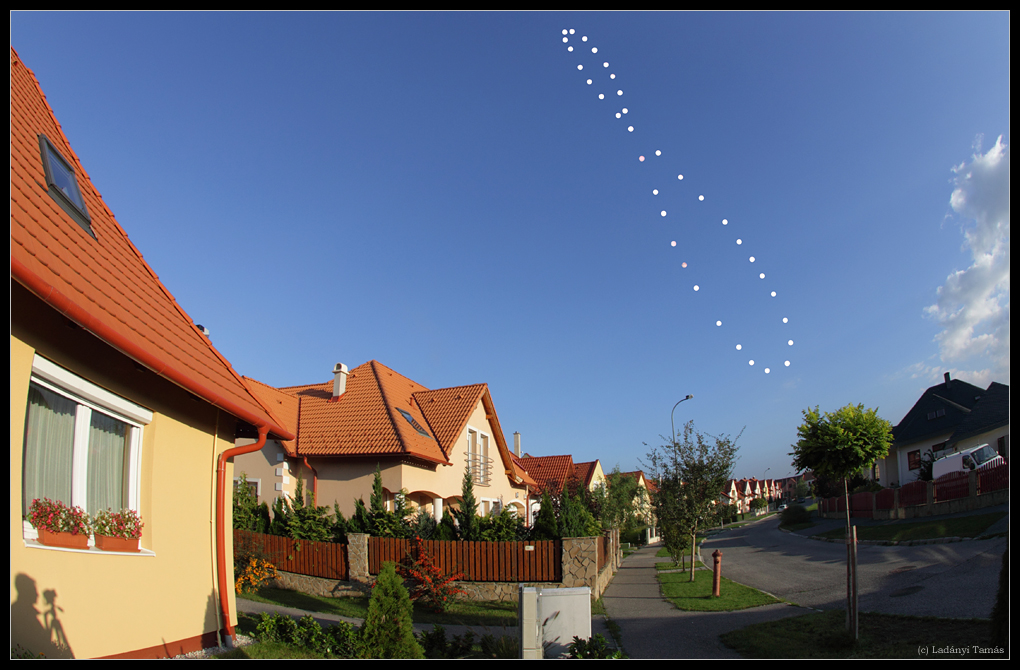 APOD: 2010 December 31 – Analemma 2010