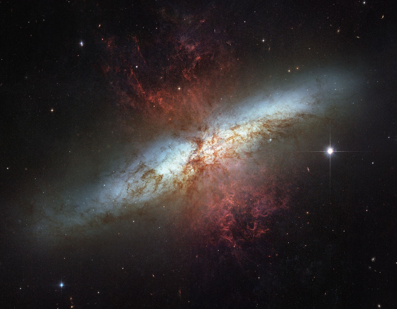 M82: Galaxy with a Supergalactic Wind — APOD for 2010-12-19