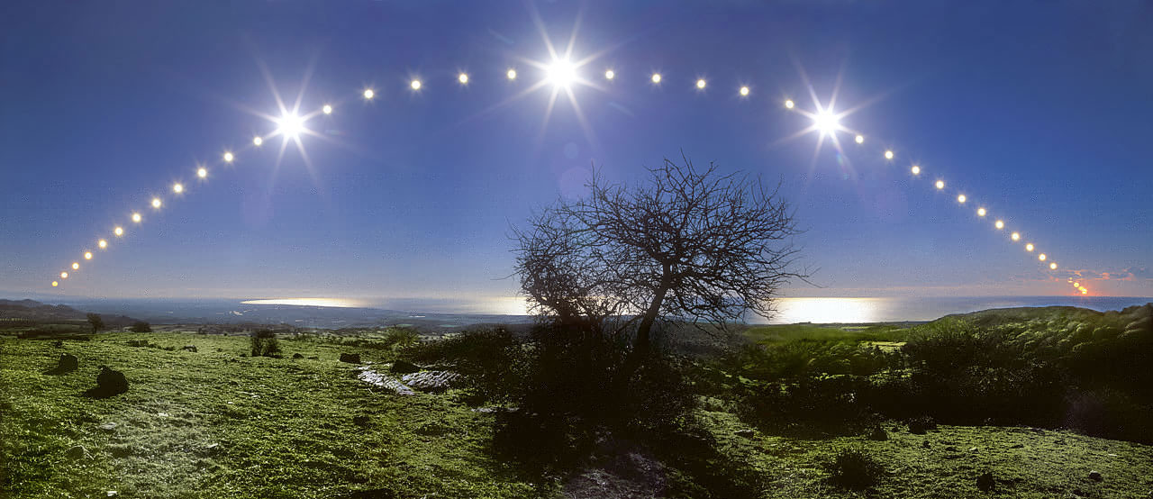 APOD: 2010 December 21 – Tyrrhenian Sea and Solstice Sky