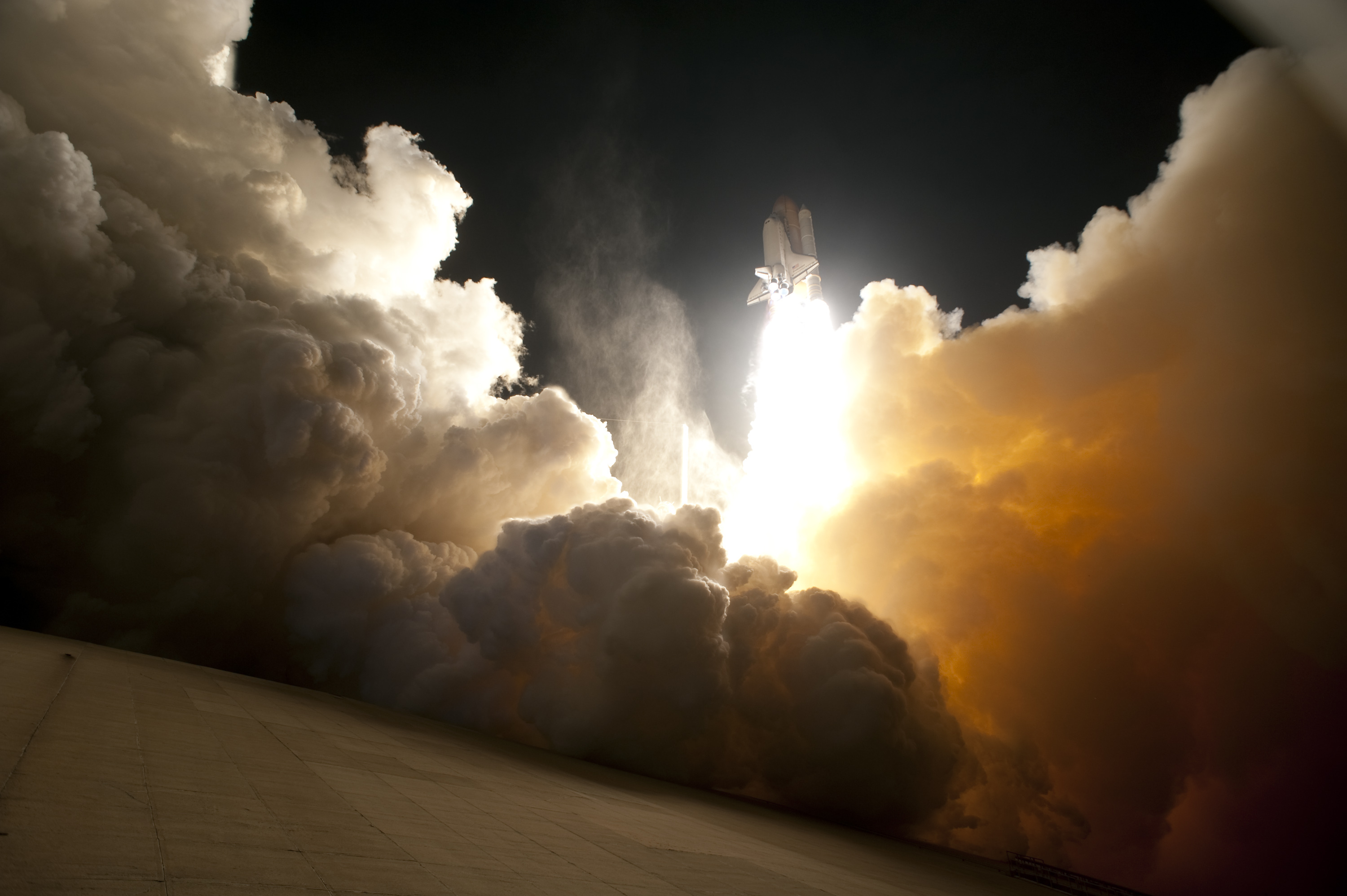 APOD: 2010 February 9 – Night Launch of the Space Shuttle Endeavour