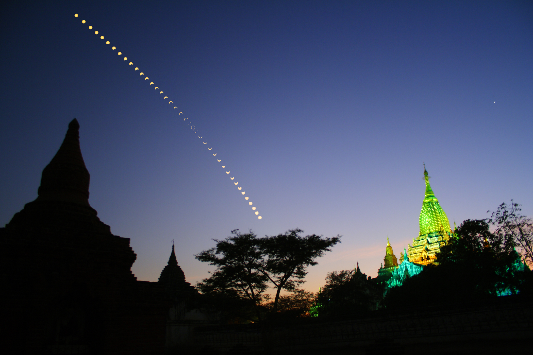APOD: 2010 January 26 – Annular Eclipse Over Myanmar