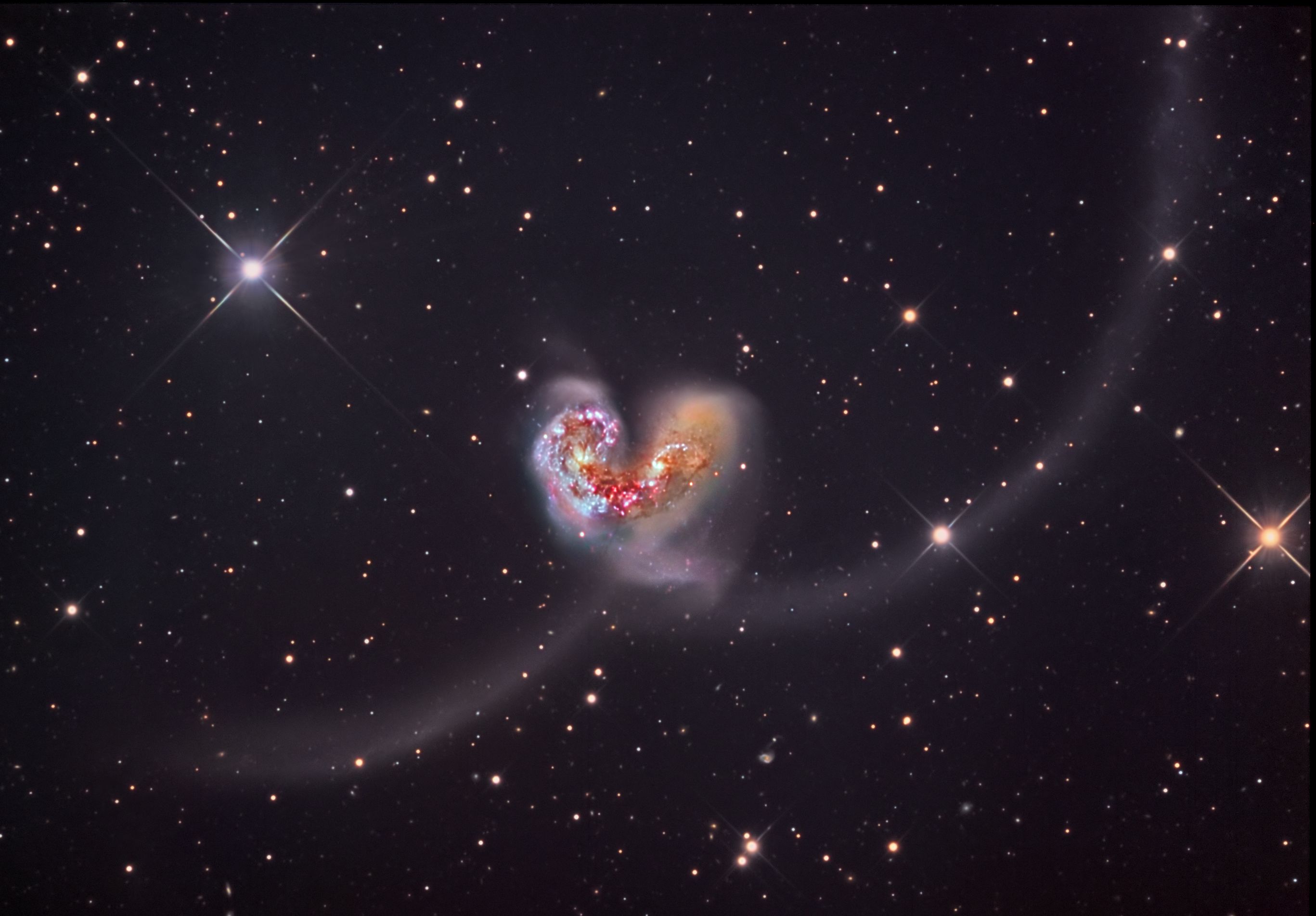 APOD: 2010 May 7 – The Antennae