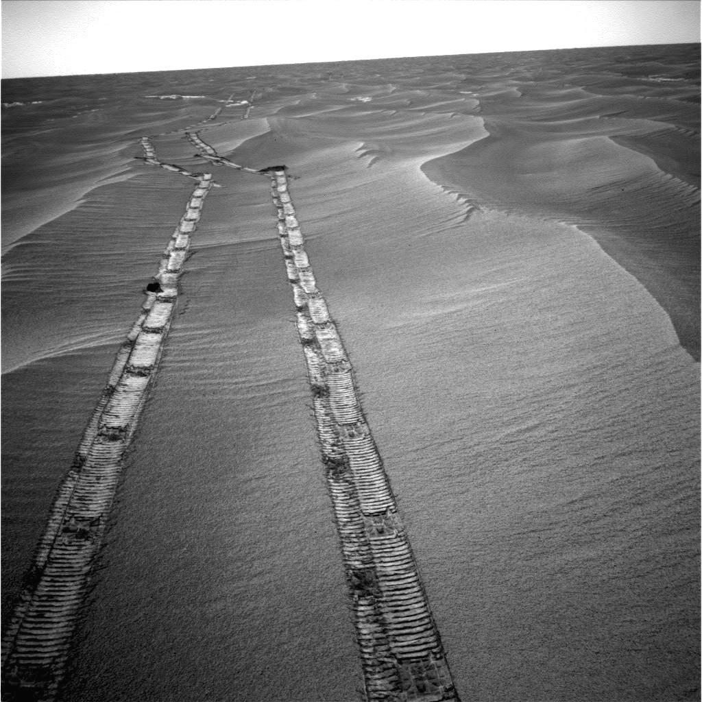 APOD: 2010 May 25 – Looking Back Across Mars