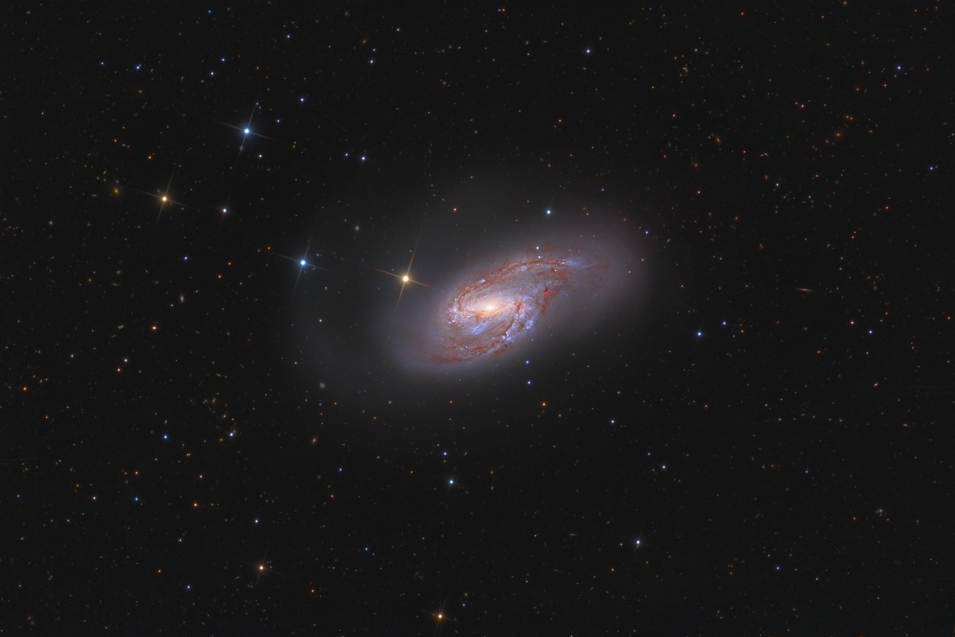 APOD: 2010 November 13 – Spiral Galaxy M66