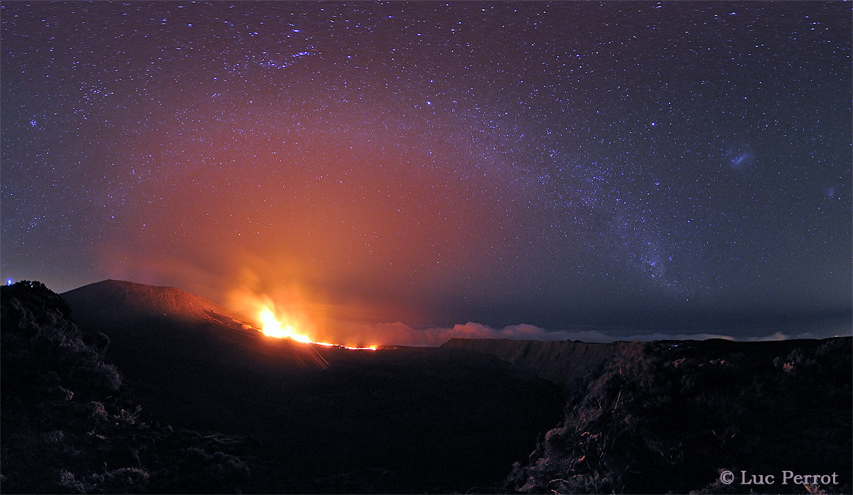 APOD: 2010 November 1 – The Milky Way Over the Peak of the Furnace