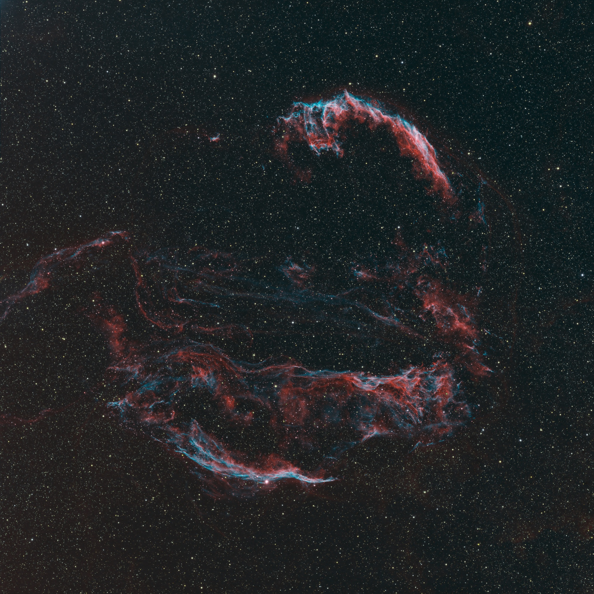 APOD: 2010 September 16 – The Veil Nebula