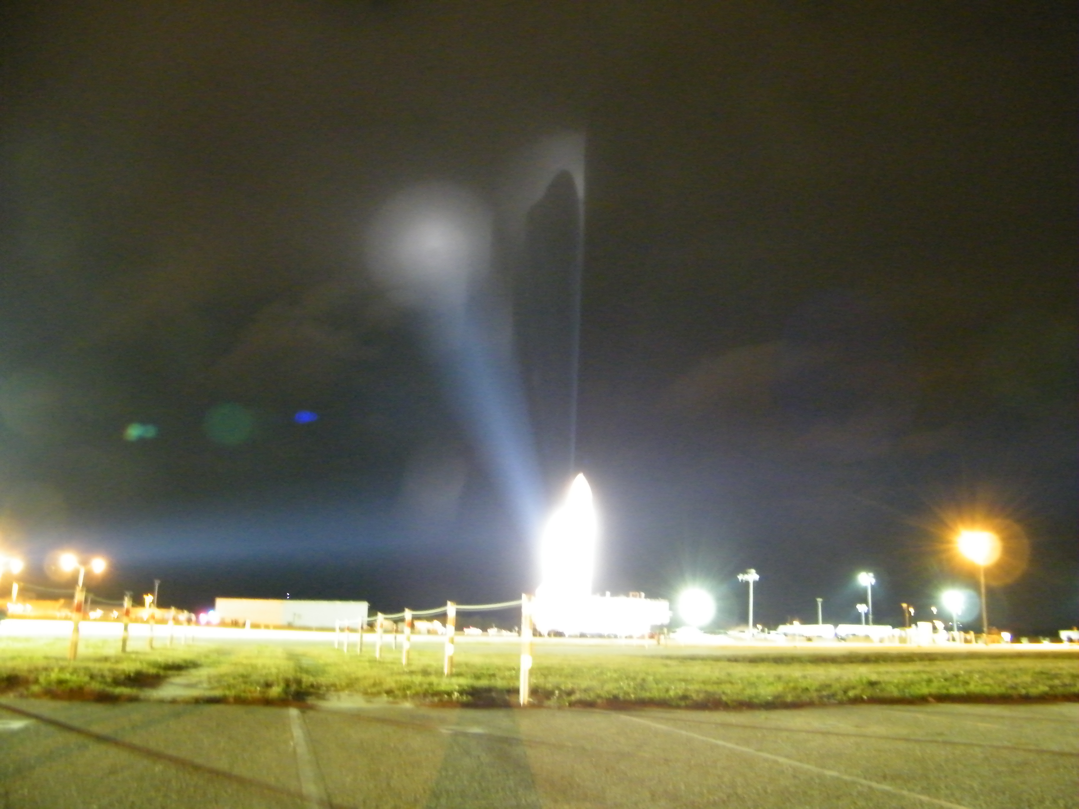 APOD: 2010 September 22 – Discovery Rollout Shadow