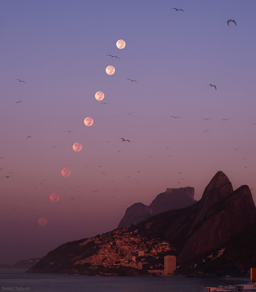 APOD: 2011 April 20 – Rio Morning Moonset