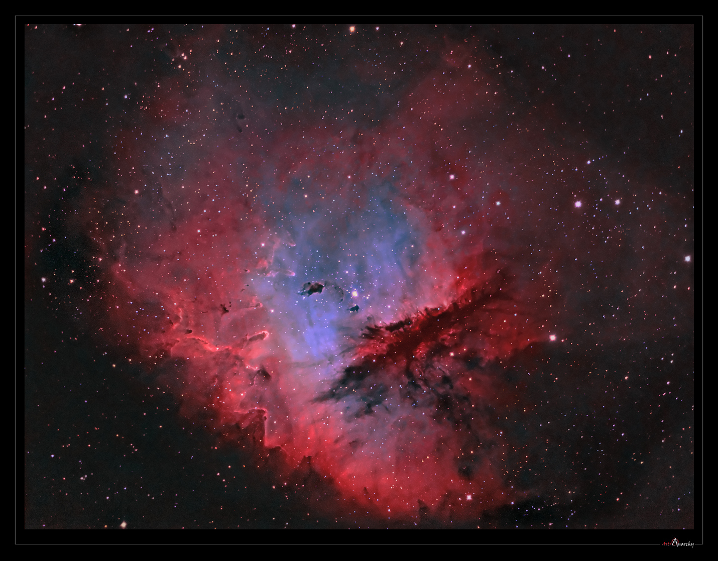 APOD: 2011 August 25 – Portrait of NGC 281