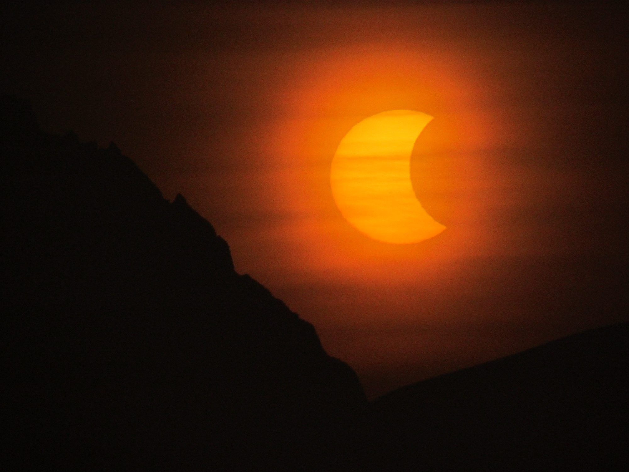 APOD: 2011 December 2 – Solar Eclipse over Antarctica