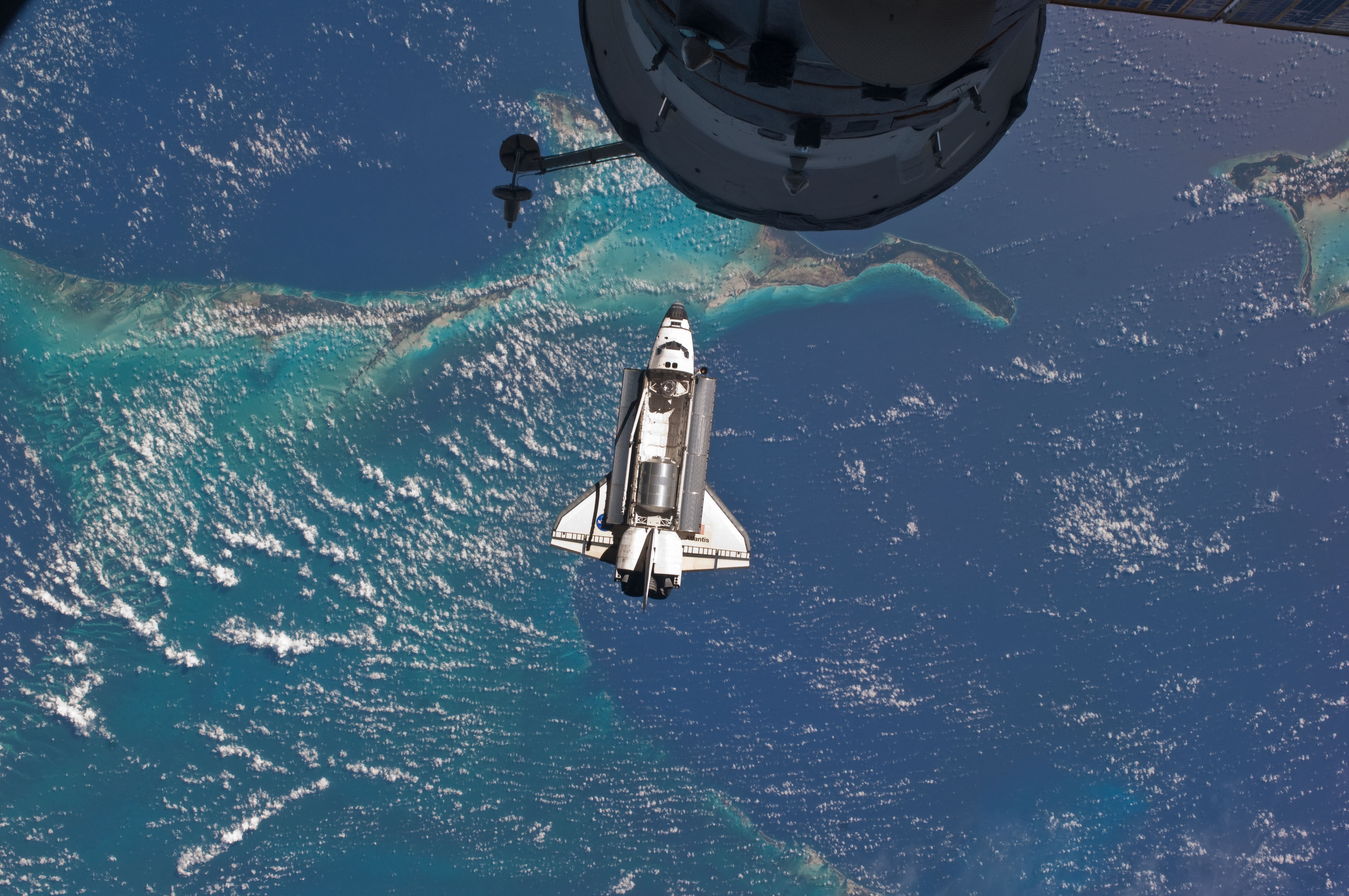 APOD: 2011 July 13 – Atlantis Last Approach