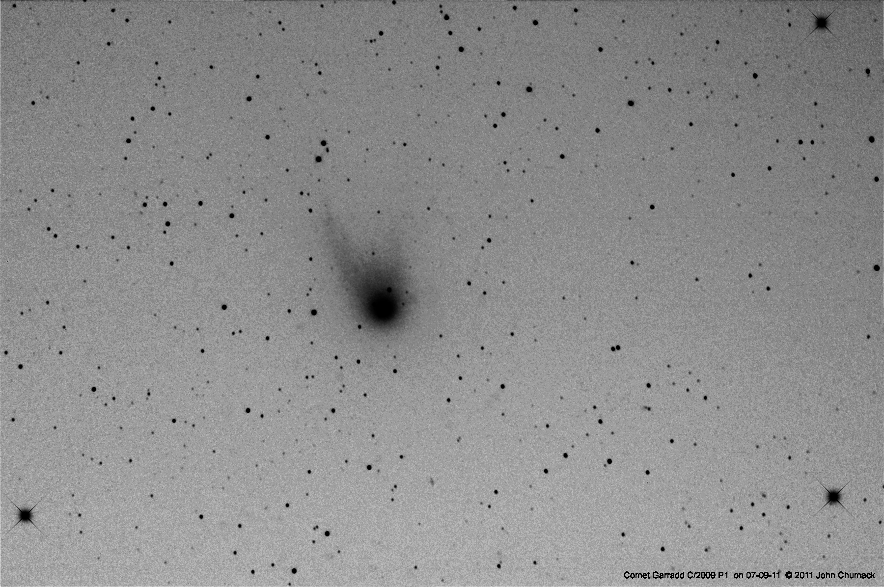 APOD: 2011 July 27 – Introducing Comet Garradd