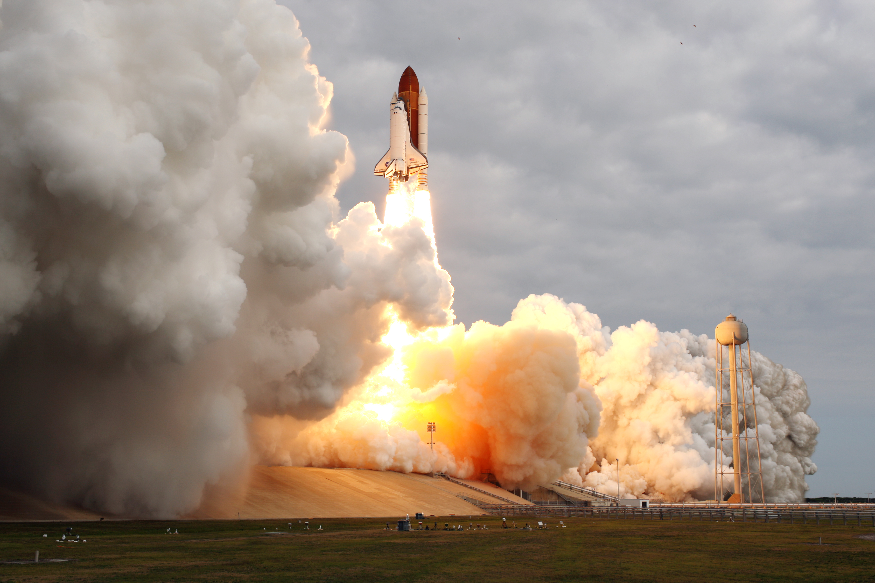 APOD: 2011 May 18 – The Last Launch of Space Shuttle Endeavour