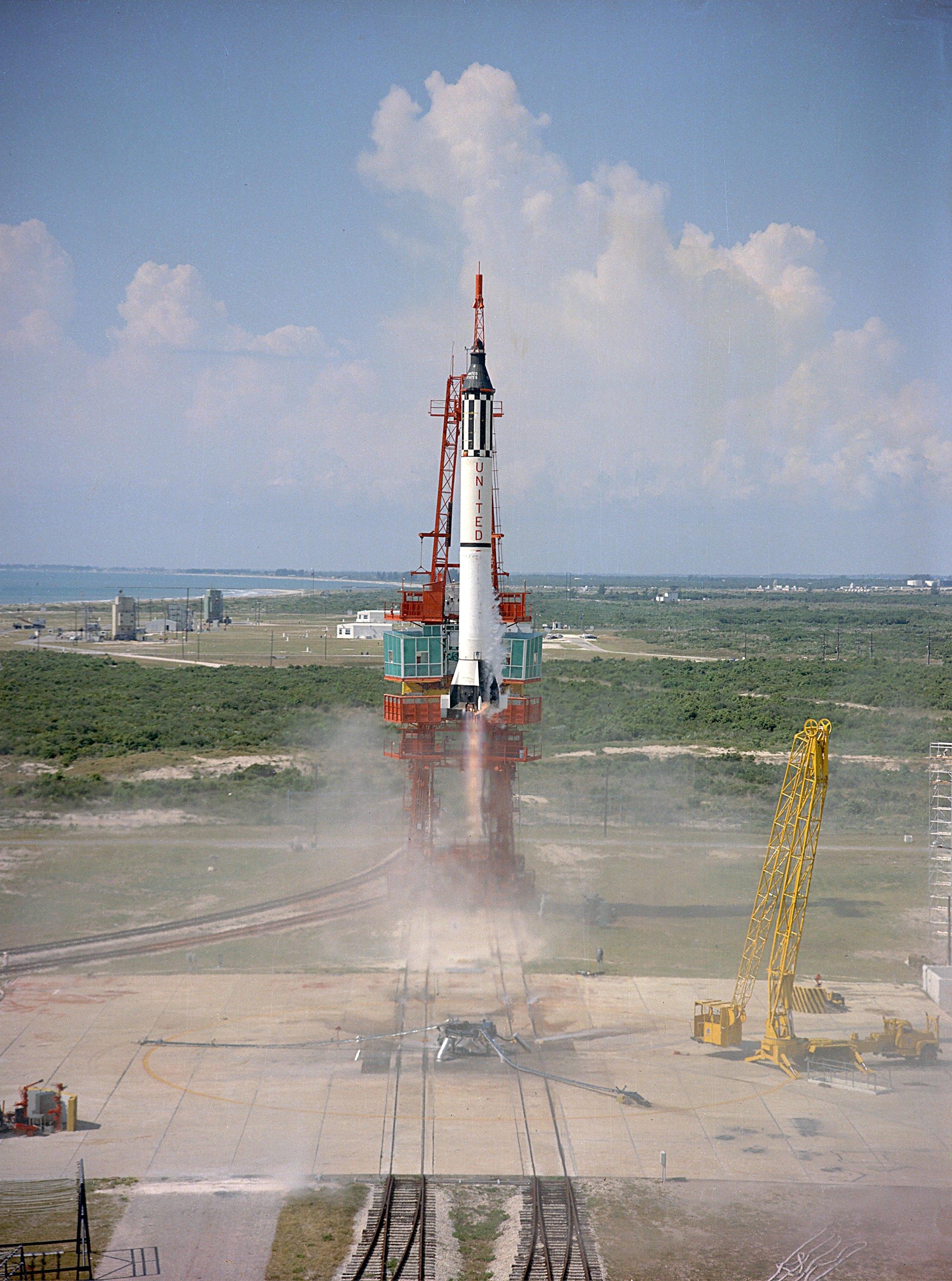 APOD: 2011 May 5 – 50 Years Ago: Freedom 7 Flies