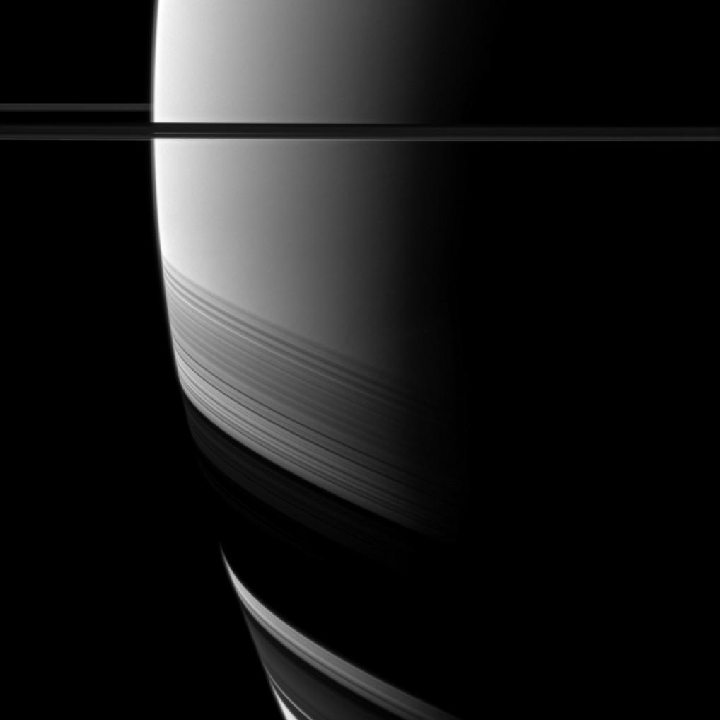 APOD: 2011 October 12 – Saturn: Shadows of a Seasonal Sundial
