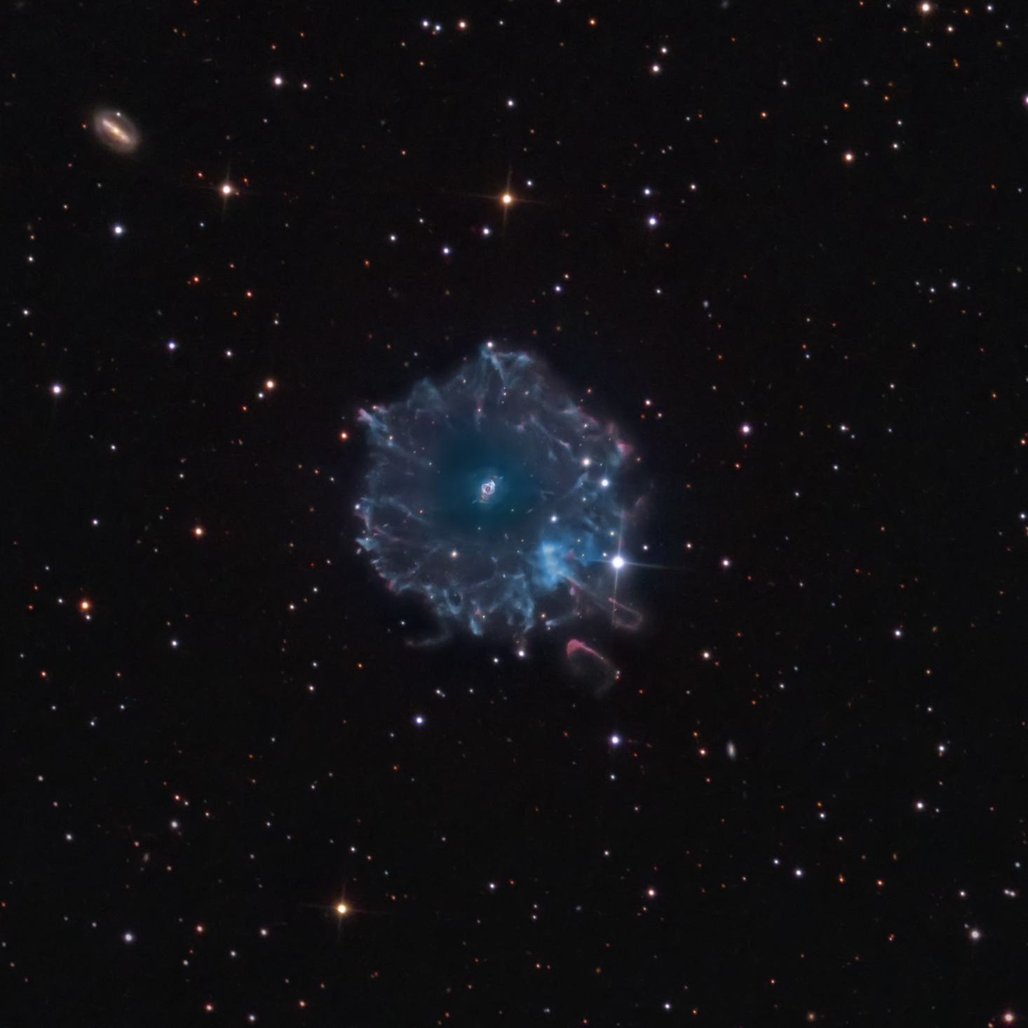 APOD: 2012 August 31 – Halo of the Cat’s Eye