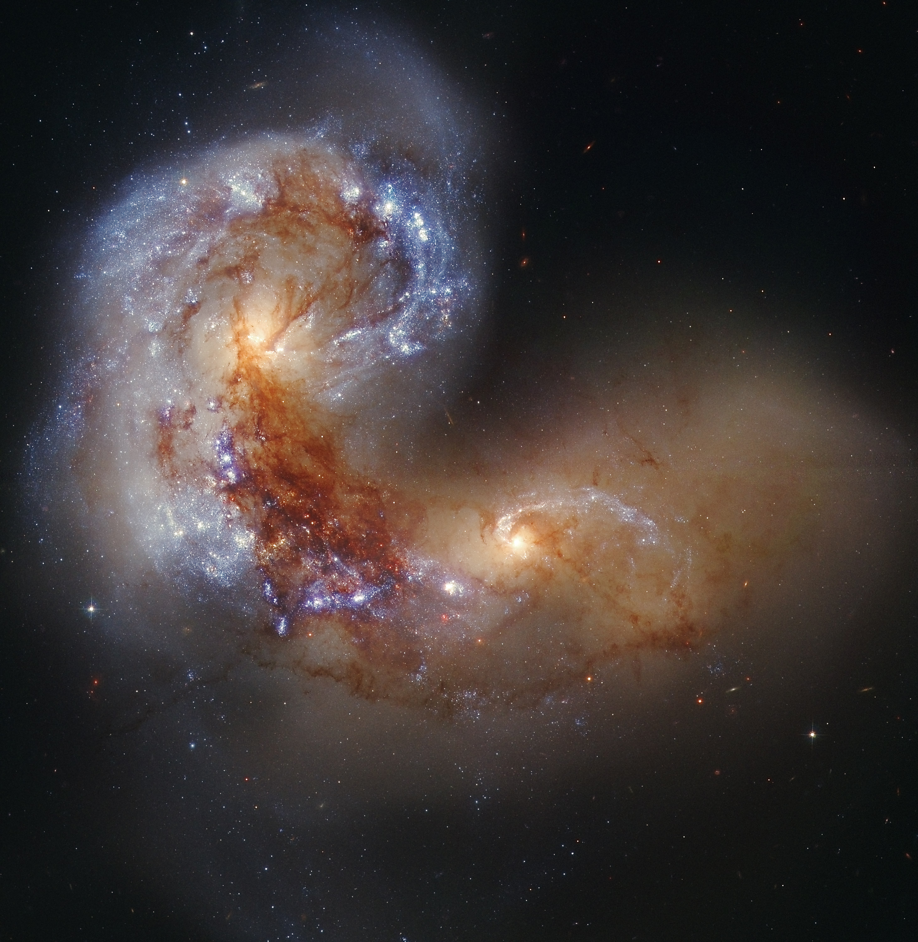 APOD: 2012 August 12 – Spiral Galaxy NGC 4038 in Collision