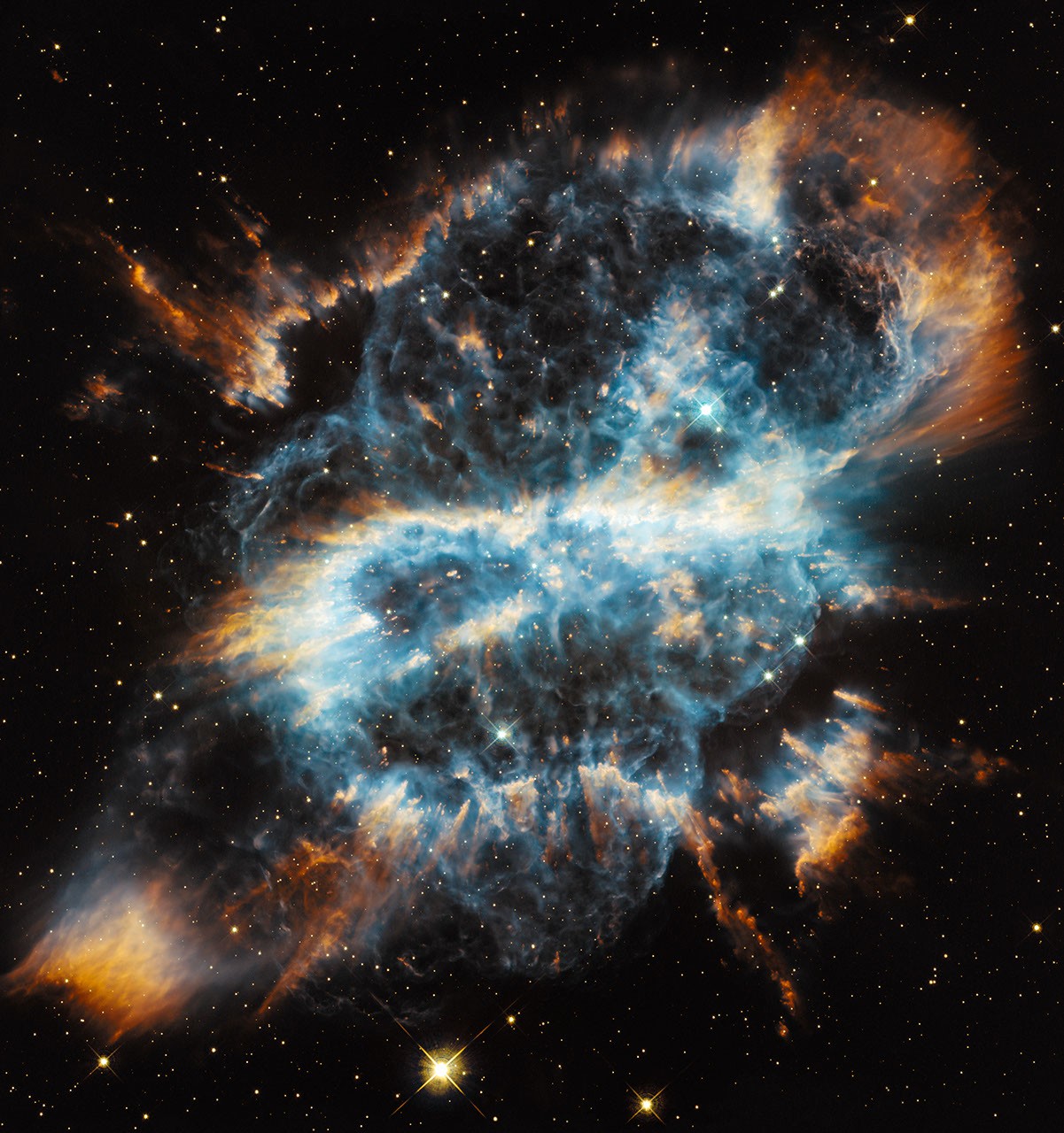 NGC 5189: An Unusually Complex Planetary Nebula — APOD for 2012-12-19