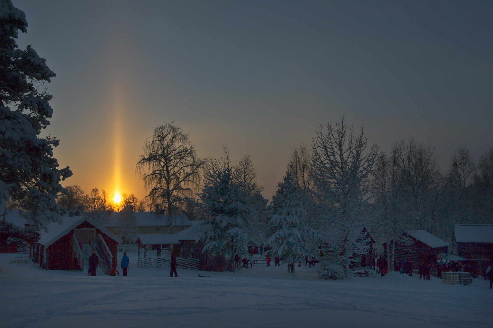 APOD: 2012 December 18 – A Sun Pillar Over Sweden