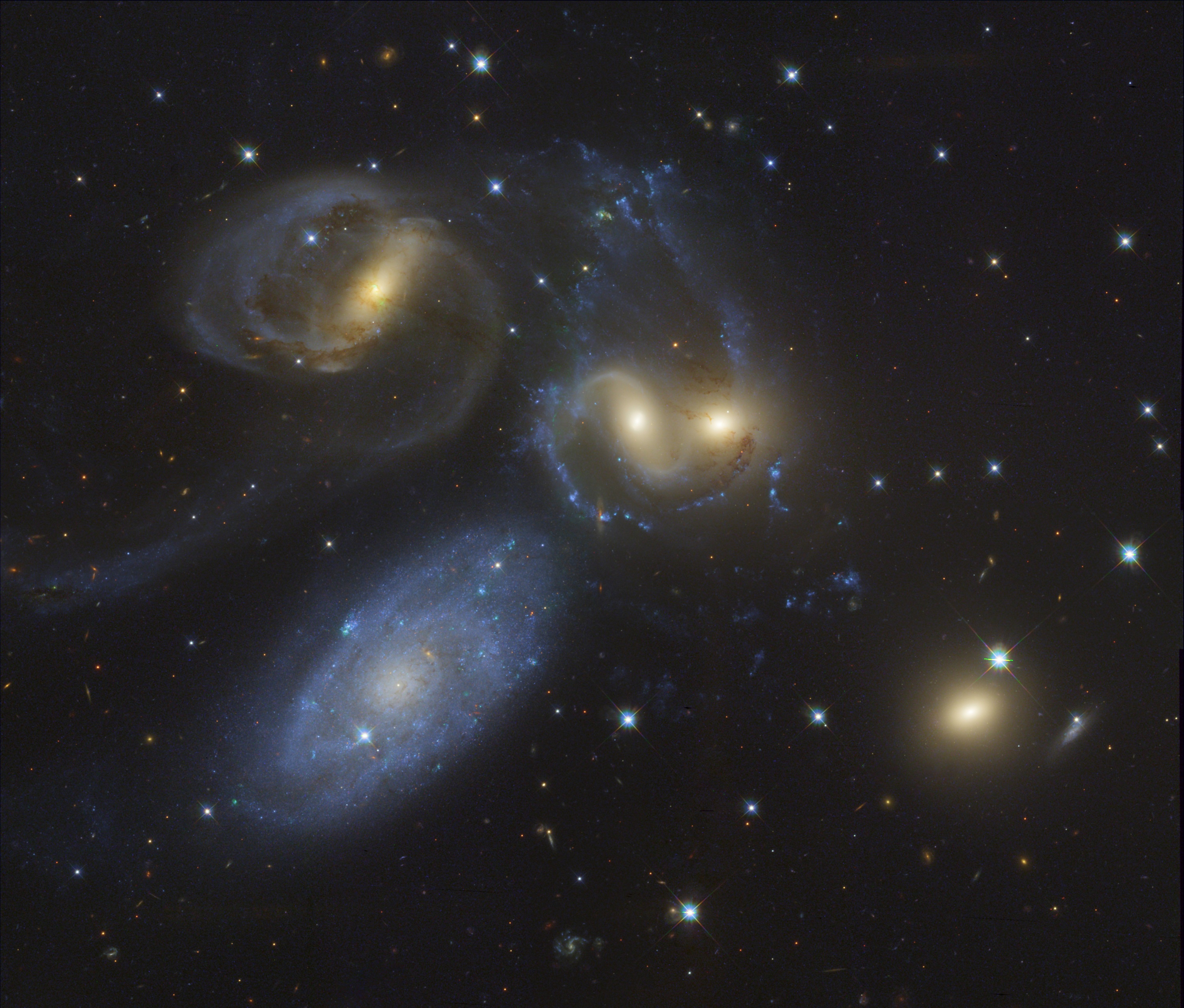 APOD: 2012 February 25 – Stephan’s Quintet