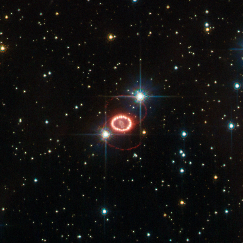 APOD: 2012 February 26 – The Mysterious Rings of Supernova 1987A