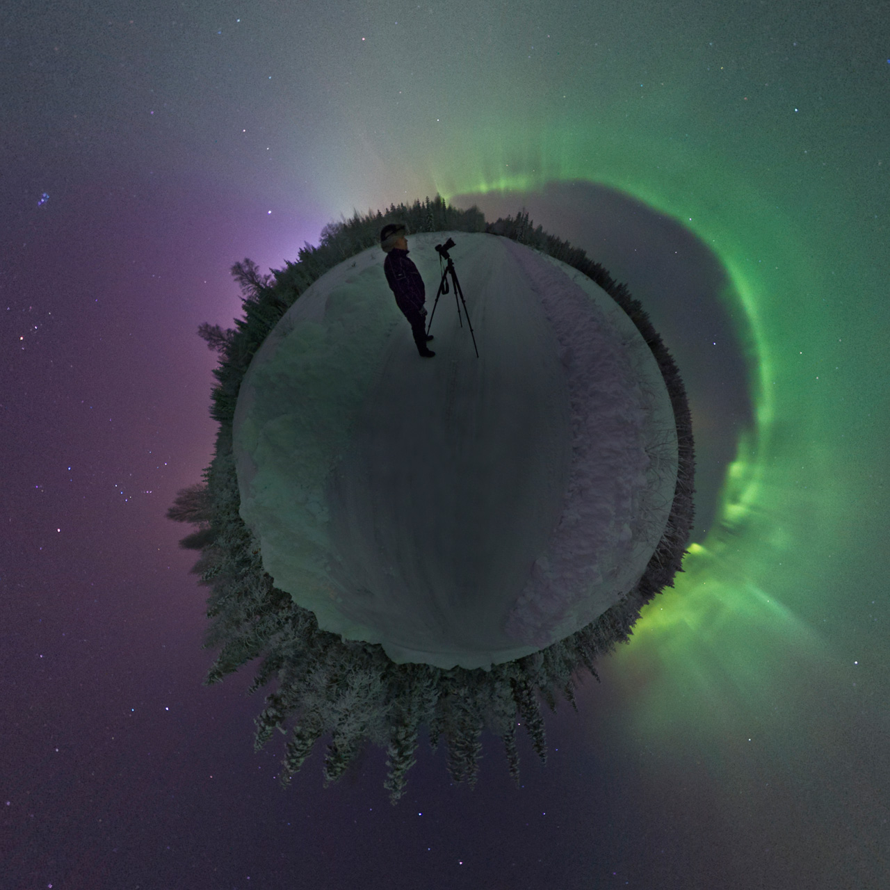 APOD: 2012 January 28 – Planet Aurora Borealis